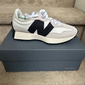 New Balance Men's White and Black Sneakers